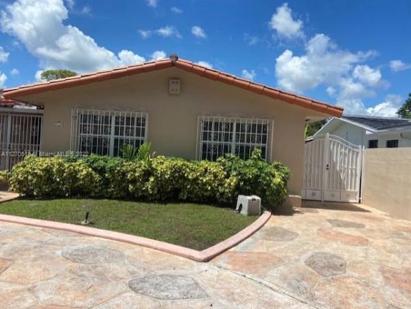 Maracas, 3124 SW 98th Ct, University Park, Florida 33165, image 1