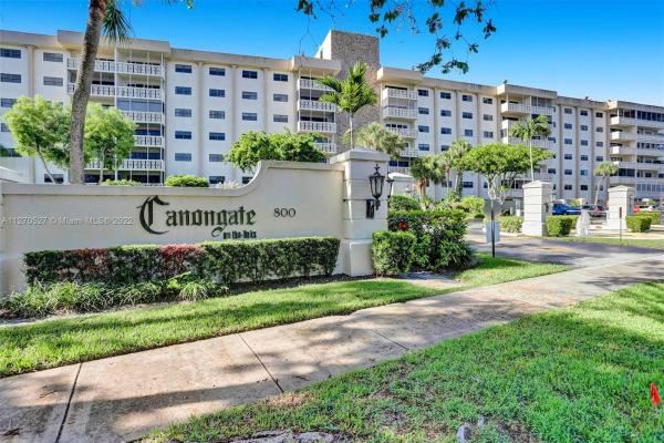 Canongate, 800 NE 195th St #104, Ives Estates, Florida 33179, image 1
