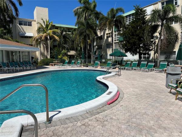April Breeze, 1333 E Hallandale Beach Blvd #113, Hallandale Beach, Florida 33009, image 1