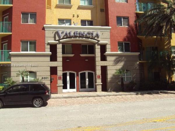 Valencia, 6001 SW 70th St #152, South Miami, Florida 33143, image 1