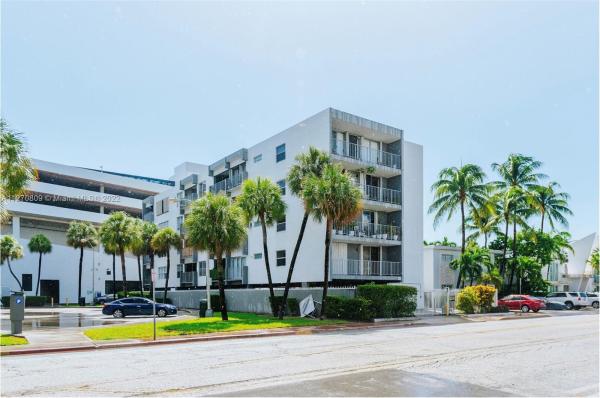 West Court, 1615 West Ave #205, Miami Beach, Florida 33139, image 1