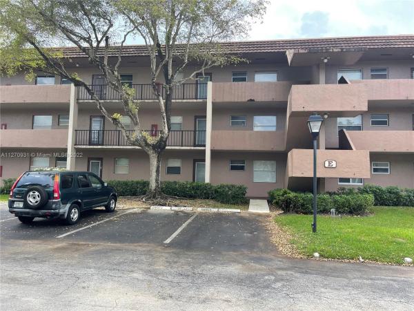 Sands Point, 8360 Sands Point Blvd #303G, Tamarac, Florida 33321, image 1