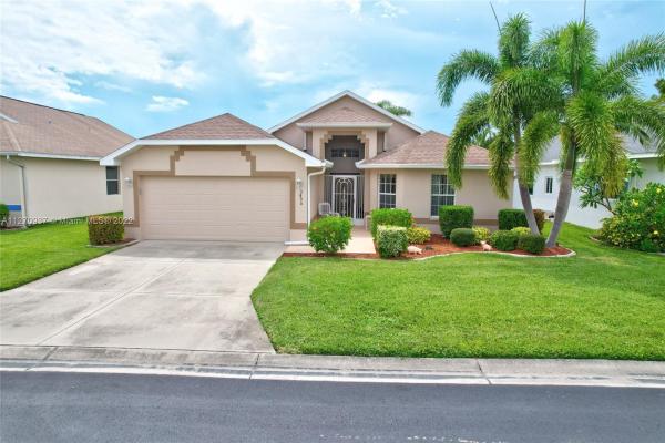 Sabal Springs Golf & Racquet Club, 3890 Schefflera Dr, Fort Myers, Florida 33917, image 1