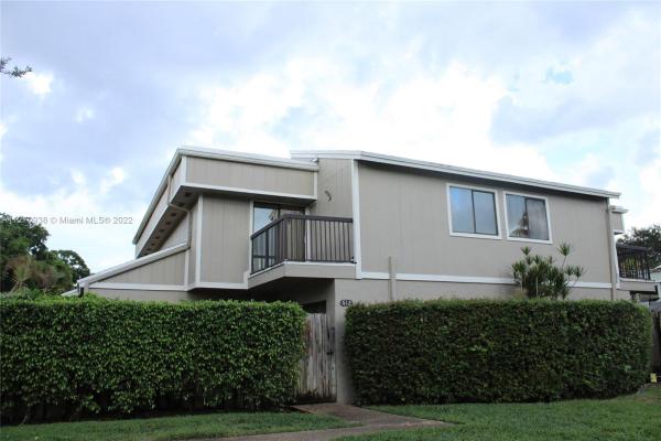 Lago West, 612 Commodore Dr, Plantation, Florida 33325, image 2