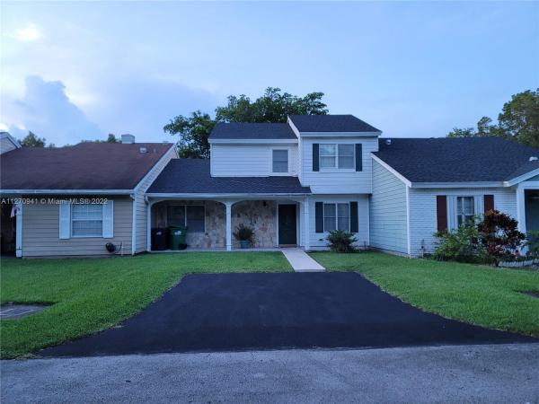 Hickory Lane Country Villas At Country Walk, 14526 SW 142nd Ct Cir 0, Country Walk, Florida 33186, image 1