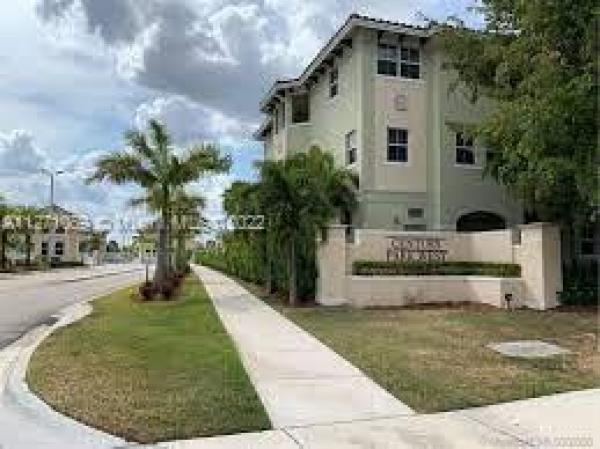 Century Park West, 290 NW 109th Ave #212, Fountainebleau, Florida 33172, image 1
