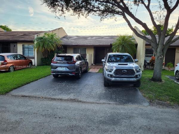 Devon Aire Villas, 11210 SW 125th Pl, The Crossings, Florida 33186, image 1