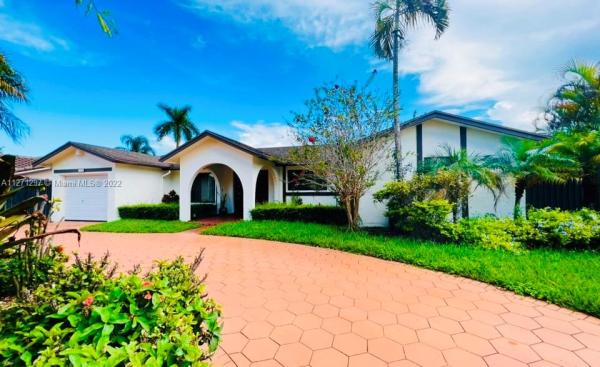 San Sebastian, 13226 SW 44th Ln, Kendale Lakes, Florida 33175, image 1