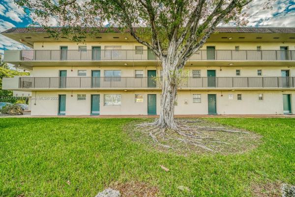 Dadeland Park, 7505 SW 82 St #107, Glenvar Heights, Florida 33143, image 1