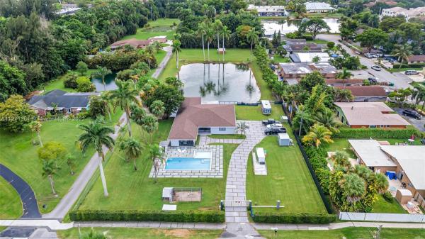 Everglades Land Sales, 4901 SW 61st Ave, Davie, Florida 33314, image 1