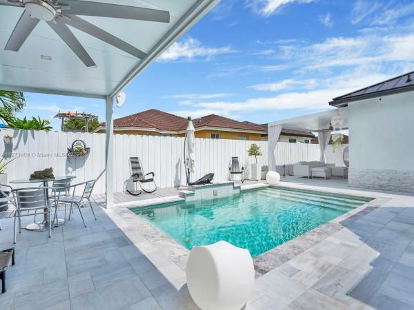 Bluewaters, 11043 SW 242nd St, Princeton, Florida 33032, image 1