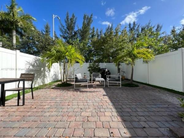 Bonterra, Hialeah, Florida 33018, image 1