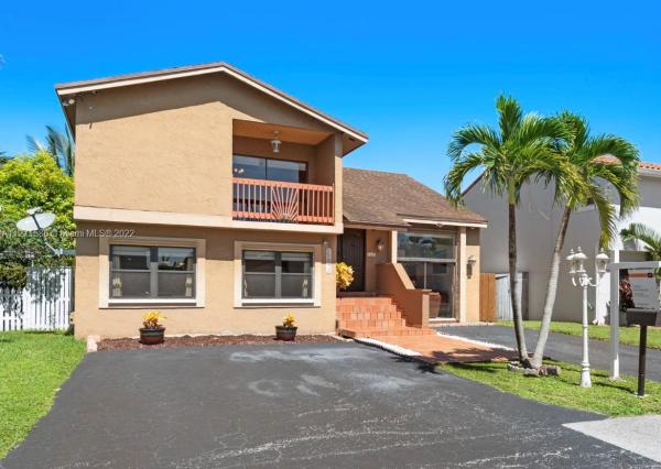 Hacienda Estates, 11441 SW 34th Ln, University Park, Florida 33165, image 1