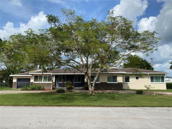Beverly Park, 217 NW Avenue D, Belle Glade, Florida 33430, image 1