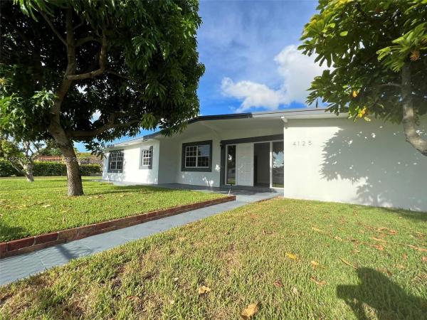 Westwood Lakes Residential, 4125 SW 107th Ct, Westwood Lakes, Florida 33165, image 1