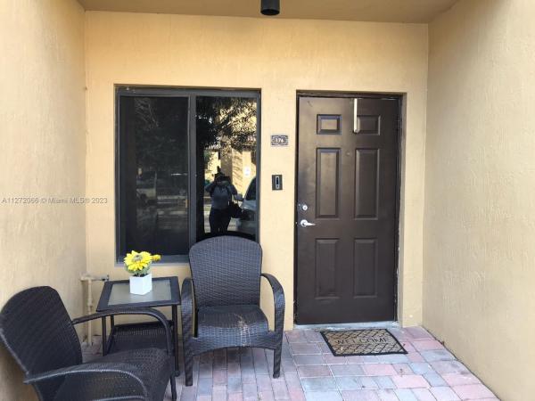 Kasalta Villas, 11115 W Okeechobee Rd #176, Hialeah Gardens, Florida 33018, image 1