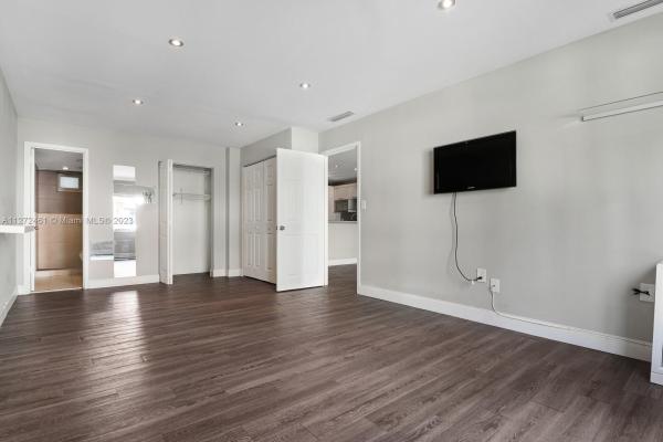 Palms Of Alton Road, 1025 Alton Rd #203, Miami Beach, Florida 33139, image 1