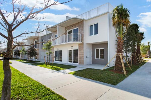 Redland Shores At Paradise One, 25785 SW 144th Ave, Country Walk, Florida 33032, image 1