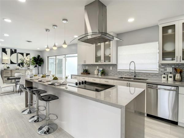 North Dade Country Club Village, 800 NW 203rd St, Miami Gardens, Florida 33169, image 1