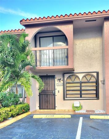 Riviera Homes, 2298 W 68th St #4-2, Hialeah, Florida 33016, image 1