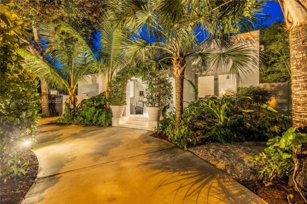 Village Of El Portal, 405 NE 90th St, El Portal, Florida 33138, image 1