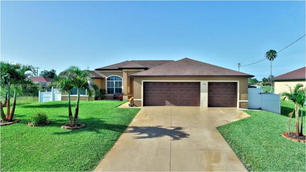 Lehigh Acres Residential, 4005 SW 4th, Lehigh Acres, Florida 33976, image 1