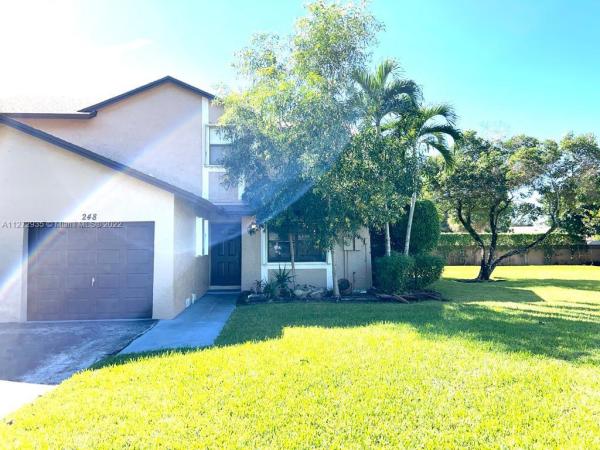 Westwind Commons, Sunrise, Florida 33326, image 1