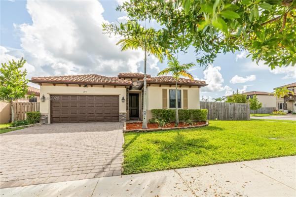 Kingman Commons, 195 SE 24th Ave, Homestead, Florida 33033, image 2