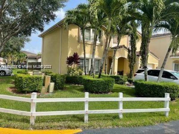 Tesoro At Forest Lakes, 9625 SW 163rd Pl, The Hammocks, Florida 33196, image 1