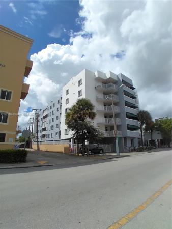 Vista Lake, 4854 NW 7th St #408, Miami, Florida 33126, image 1