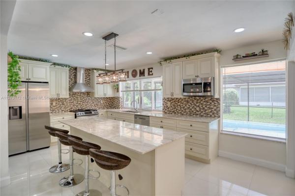 The Knolls, 8646 Miramar Blvd, Miramar, Florida 33025, image 2