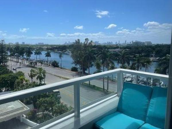The Carriage Club, 5005 Collins Ave #708, Miami Beach, Florida 33140, image 1