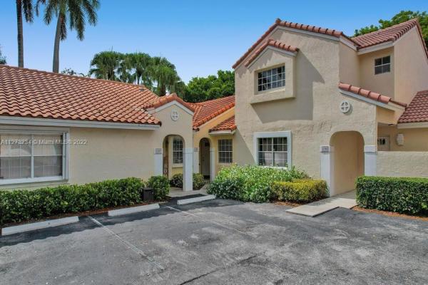 Village Homes At Country Isles, 1595 Springside Dr, Weston, Florida 33326, image 1