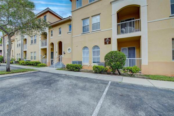 Courtyards At Nautica, 4371 SW 160th Ave #203, Miramar, Florida 33027, image 2