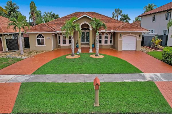 14230 SW 33rd St, Unincorporated Dade County, Florida 33175, image 2