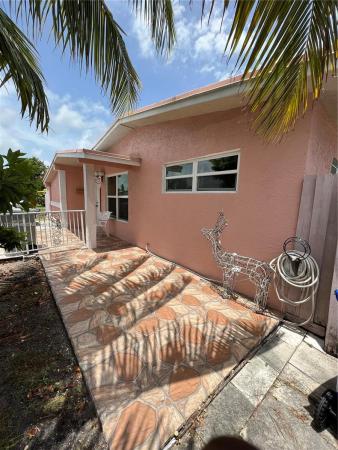 The Highlands, 411 NE 29th St, Pompano Beach, Florida 33064, image 1