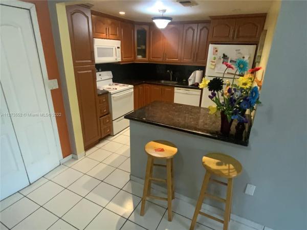 Sandalwood, 802 NW 87th Ave #117, Fountainebleau, Florida 33172, image 1