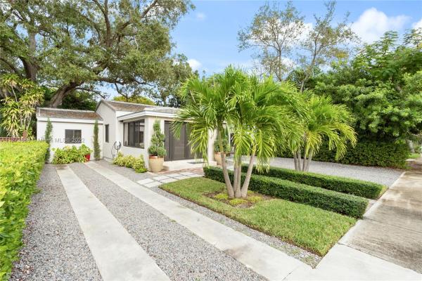 Silver Bluff Estates, 2347 Secoffee Ter, Miami, Florida 33133, image 1