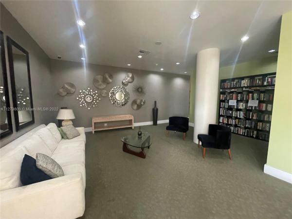 Parkview Point, 7441 Wayne Ave #6R, Miami Beach, Florida 33141, image 2