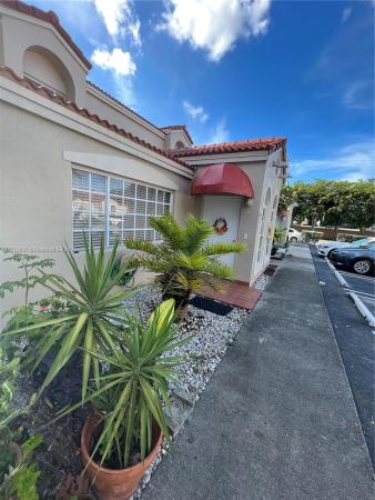 Fountain Park, 6712 NW 166th Ter #304, Miami Lakes, Florida 33014, image 1