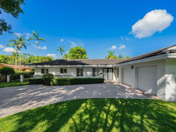 Kendall East, 9700 SW 72nd Ave, Pinecrest, Florida 33156, image 2