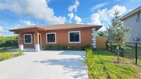 Washington Park, 411 NW 12th St, Florida City, Florida 33034, image 1