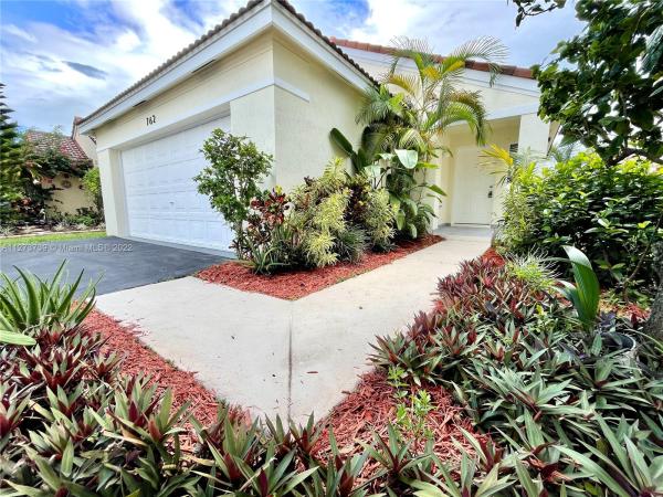 San Remo, 762 San Remo Dr, Weston, Florida 33326, image 1