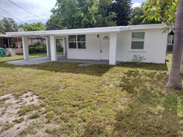 Central White City, 5016 Star Ave, Fort Pierce, Florida 34982, image 1
