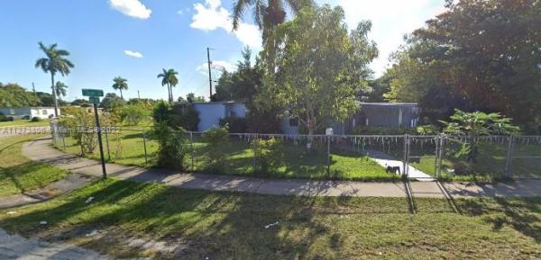 Leisure City Residential, 15250 Grant Ln, Leisure City, Florida 33033, image 1
