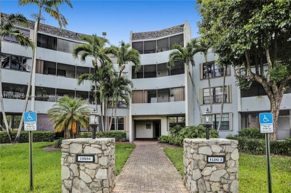 Kendall Gate, 10854 SW Sw 88th St #415, Kendall, Florida 33176, image 1