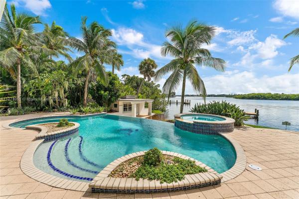 Cove Point, 9460 SE Point Ter, Jupiter, Florida 33469, image 1
