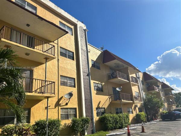 Condado Real, 5100 SW 41st St #112, Pembroke Park, Florida 33023, image 1