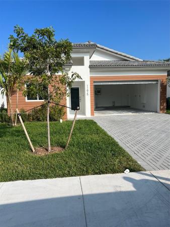 Emerald Estates, 11615 SW 241st St, Princeton, Florida 33032, image 1