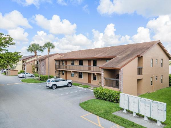 Winding Lake At Welleby, 10005 Winding Lake Rd #101, Sunrise, Florida 33351, image 1